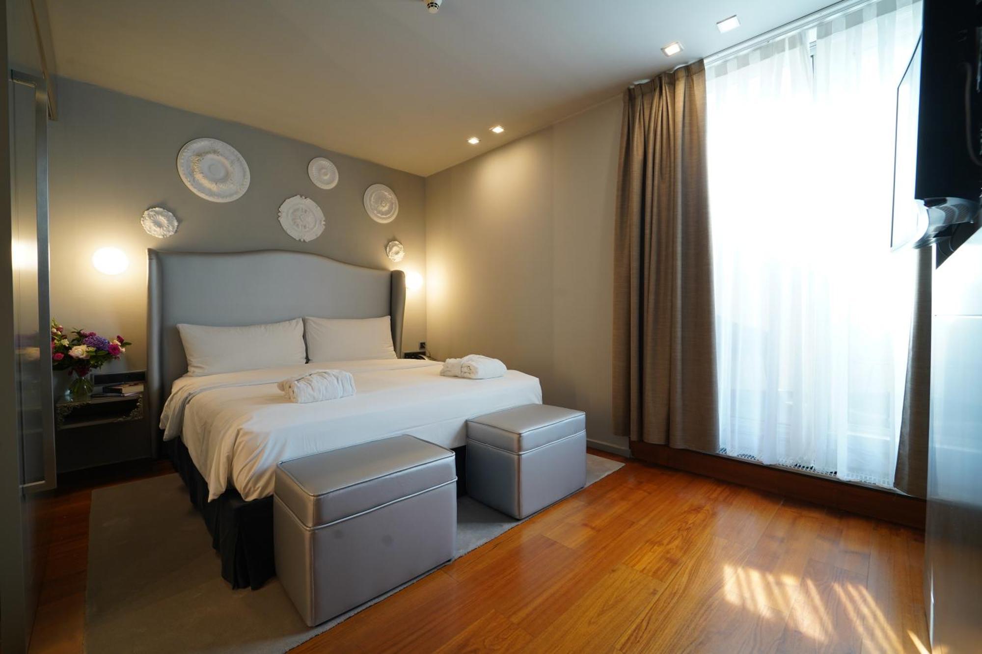 987 Design 4* Prague